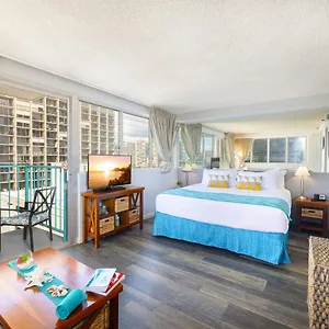 beautiful-studio-in-aloha-surf-partial-ocean-mountain.hotelsinhawaii.org/